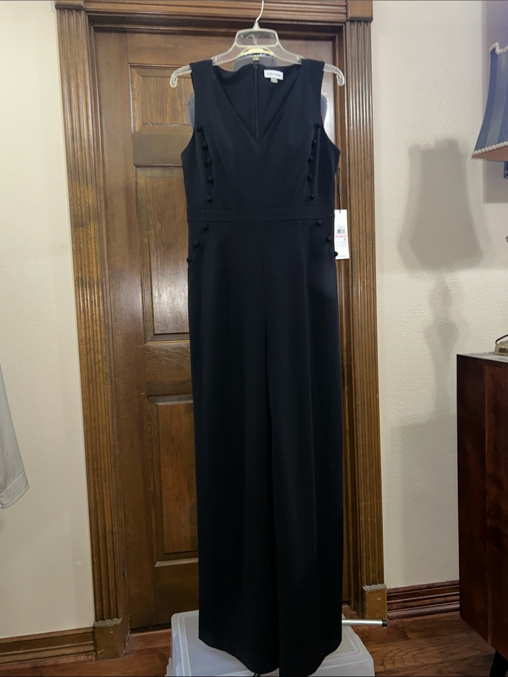Calvin Klein Black Sleeveless V-Neck Wide-Leg Jumpsuit size 10 NWT